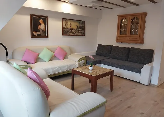 Talblick & Ruhe In Langenthal *